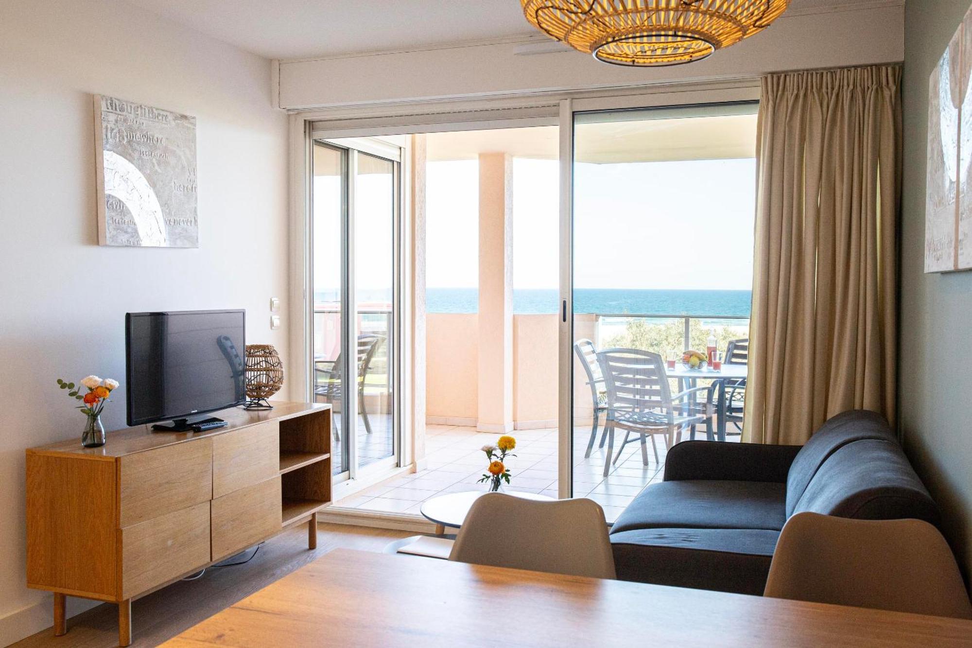 Aparthotel Les Flamants Roses 3*